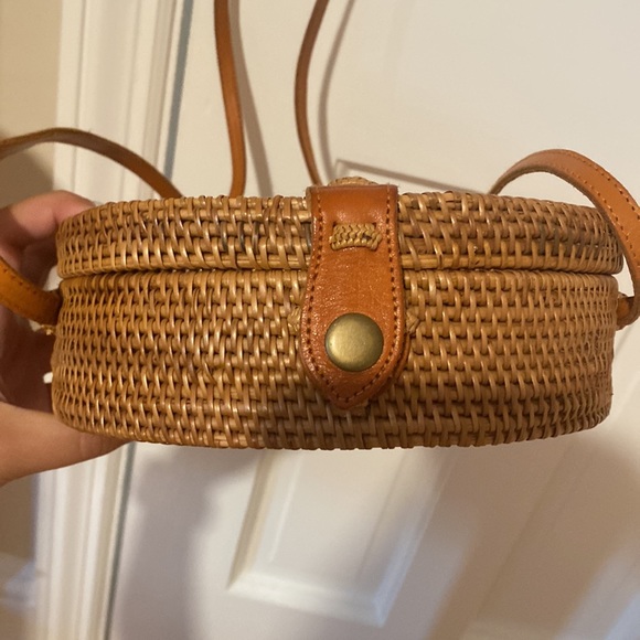 Circular Rattan Bag - Picture 2 of 3